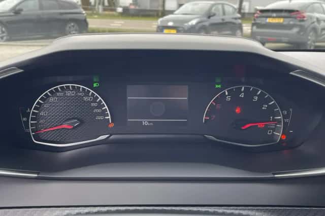 Peugeot 208 (2024) thumbnail 16
