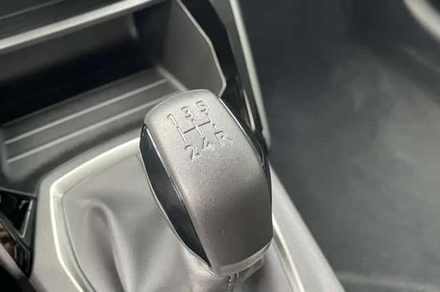 Peugeot 208 (2024) thumbnail 19