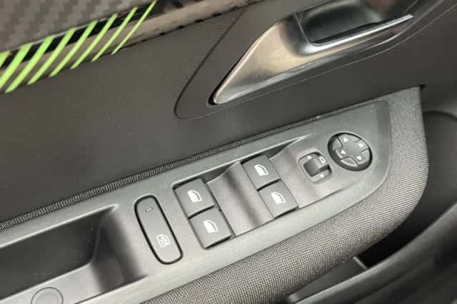 Peugeot 208 (2024) thumbnail 20