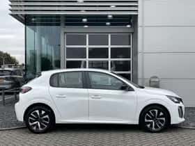 Peugeot 208 (2024) thumbnail 4
