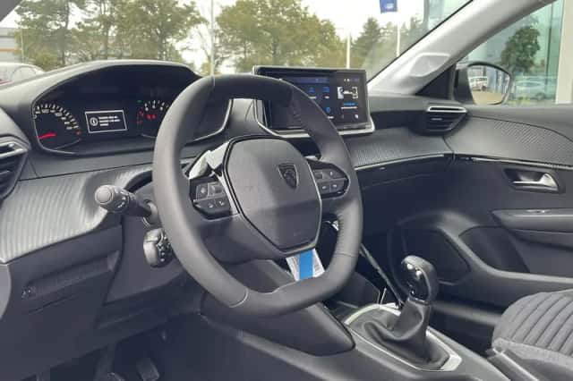 Peugeot 208 (2024) thumbnail 9