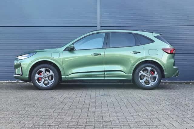 Ford Kuga (2025) thumbnail 2