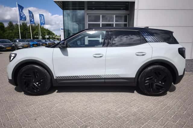 Ford Explorer (2026) thumbnail 2