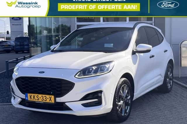 Ford Kuga (2021) thumbnail 1