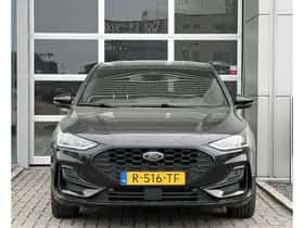 Ford Focus (2022) thumbnail 2
