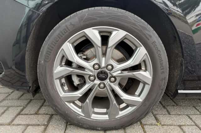 Ford Focus (2022) thumbnail 13