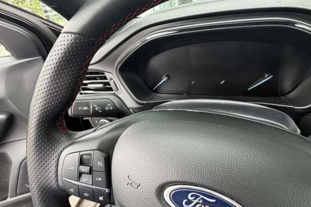 Ford Focus (2022) thumbnail 22