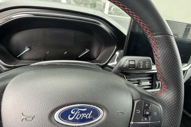 Ford Focus (2022) thumbnail 23