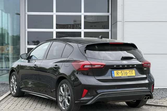 Ford Focus (2022) thumbnail 7