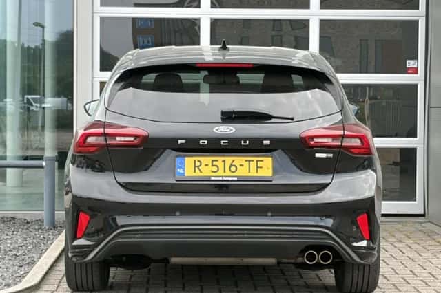 Ford Focus (2022) thumbnail 8