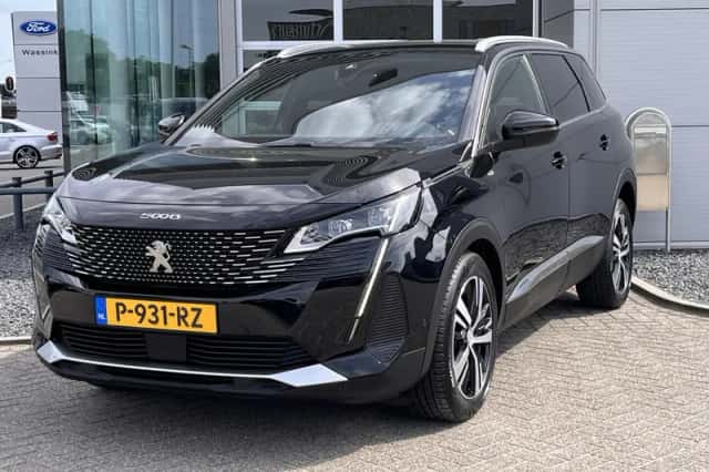 Peugeot 5008 (2022) thumbnail 2