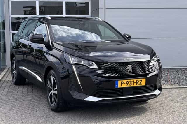 Peugeot 5008 (2022) thumbnail 4
