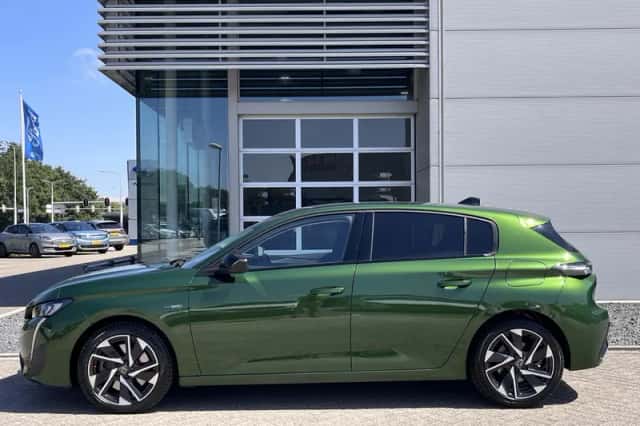Peugeot 308 (2022) thumbnail 4