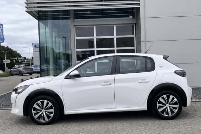 Peugeot e-208 (2021) thumbnail 4
