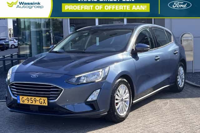 Ford Focus (2019) thumbnail 1