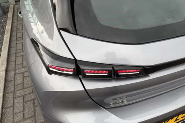 Peugeot 308 (2022) thumbnail 11