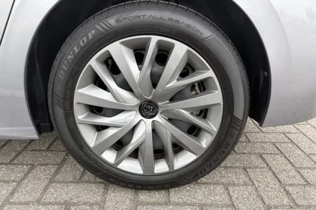 Peugeot 308 (2022) thumbnail 12