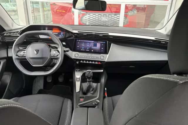 Peugeot 308 (2022) thumbnail 17
