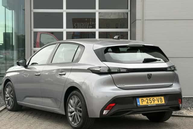 Peugeot 308 (2022) thumbnail 6