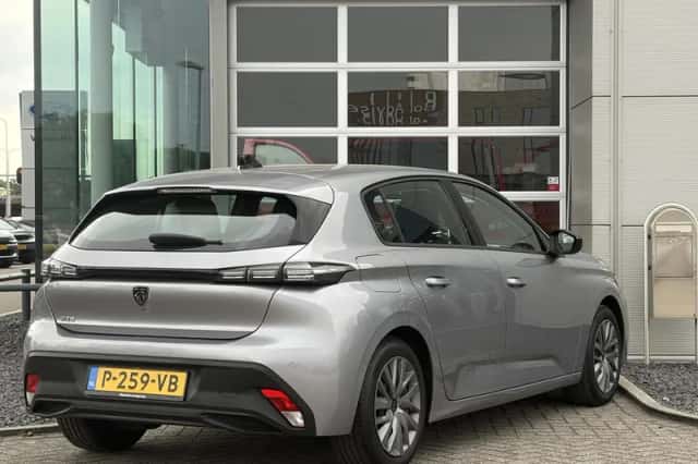 Peugeot 308 (2022) thumbnail 7