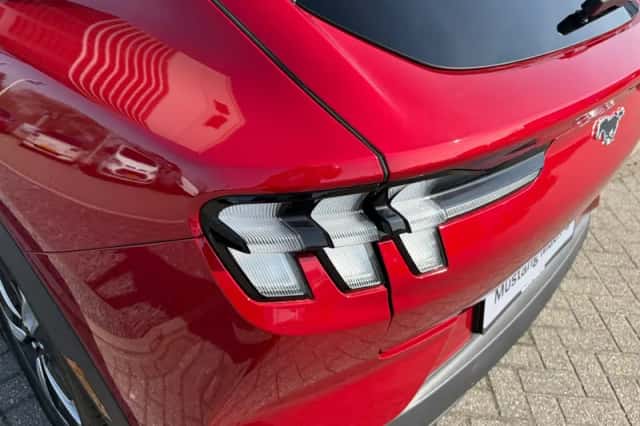 Ford Mustang Mach-E (2026) thumbnail 12