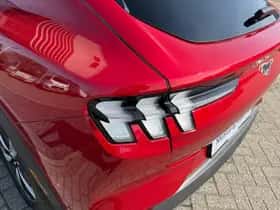 Ford Mustang Mach-E (2026) thumbnail 12