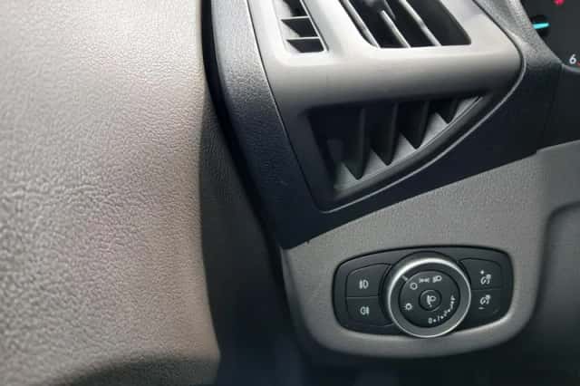 Ford Transit Connect (2021) thumbnail 19