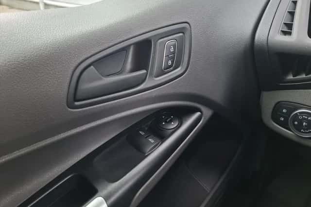 Ford Transit Connect (2021) thumbnail 33