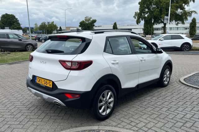 Kia Stonic (2024) thumbnail 14