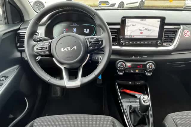 Kia Stonic (2024) thumbnail 15