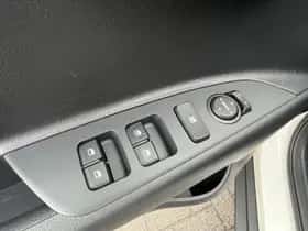 Kia Stonic (2024) thumbnail 17