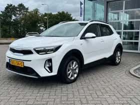 Kia Stonic (2024) thumbnail 7