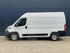 Opel Movano (2024) thumbnail 2
