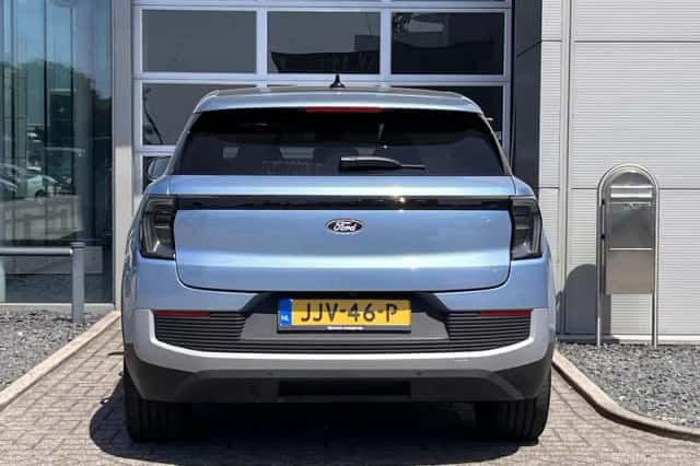 Ford Explorer (2025) thumbnail 5