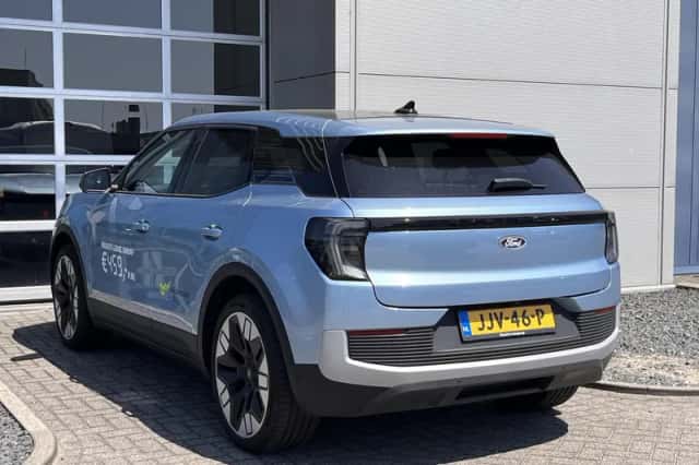 Ford Explorer (2025) thumbnail 6