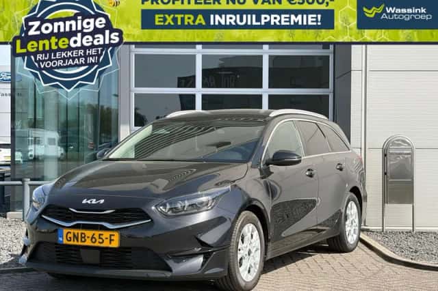 Kia Ceed Sportswagon (2024) thumbnail 1