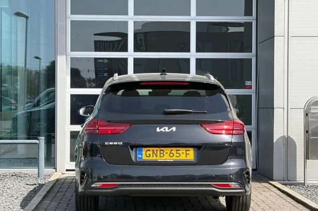 Kia Ceed Sportswagon (2024) thumbnail 5