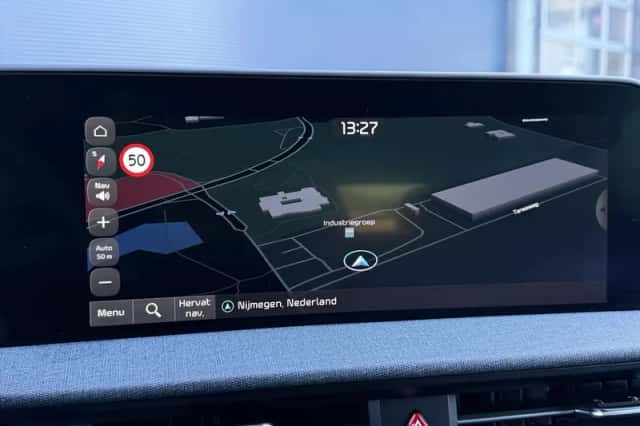 Kia EV6 (2023) thumbnail 22