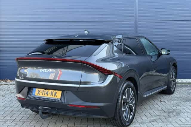 Kia EV6 (2023) thumbnail 5