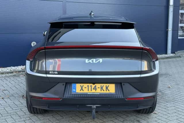 Kia EV6 (2023) thumbnail 6