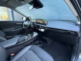 Kia EV6 (2023) thumbnail 9