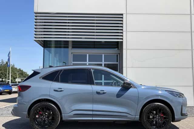 Ford Kuga (2026) thumbnail 4