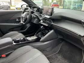 Peugeot 208 (2024) thumbnail 18