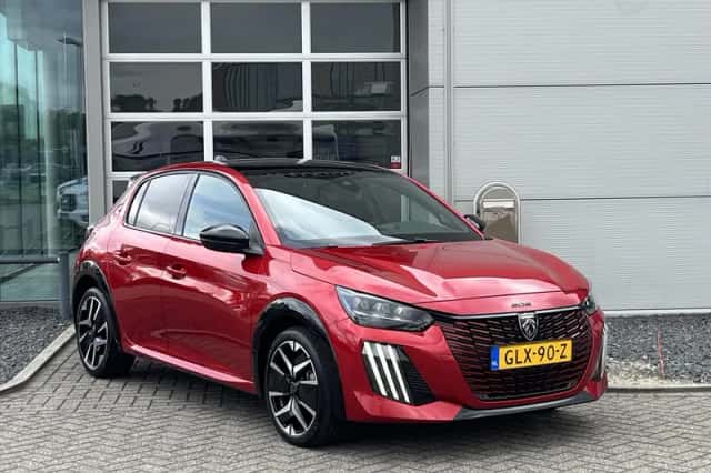 Peugeot 208 (2024) thumbnail 4