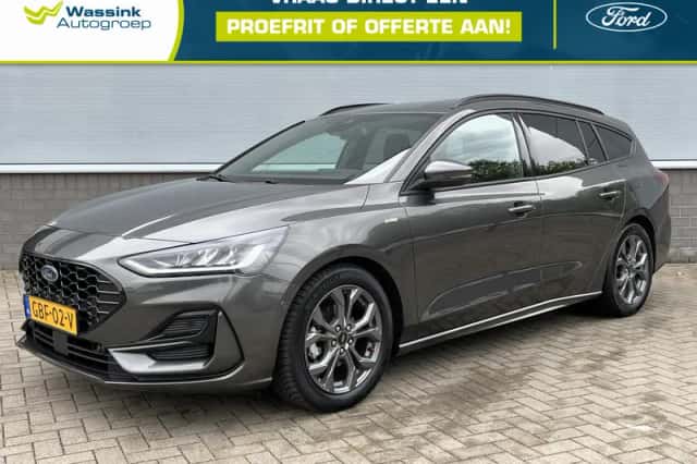 Ford Focus (2024) thumbnail 3