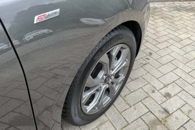 Ford Focus (2024) thumbnail 9