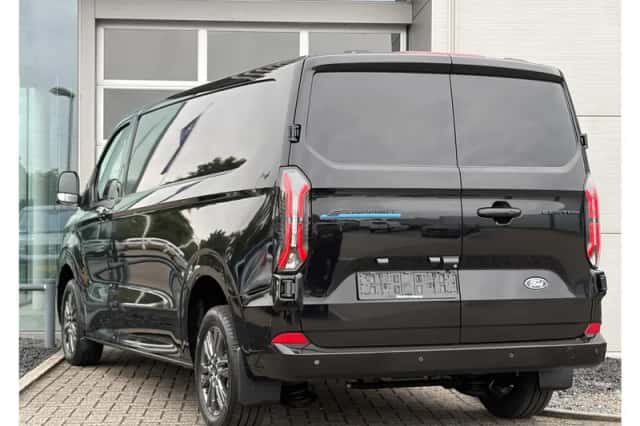 Ford E-Transit (2026) thumbnail 6