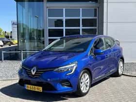 Renault Clio (2021) thumbnail 2