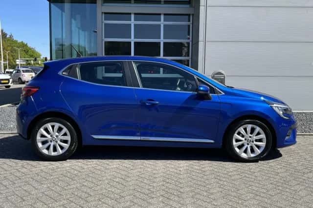 Renault Clio (2021) thumbnail 5