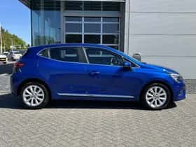 Renault Clio (2021) thumbnail 5